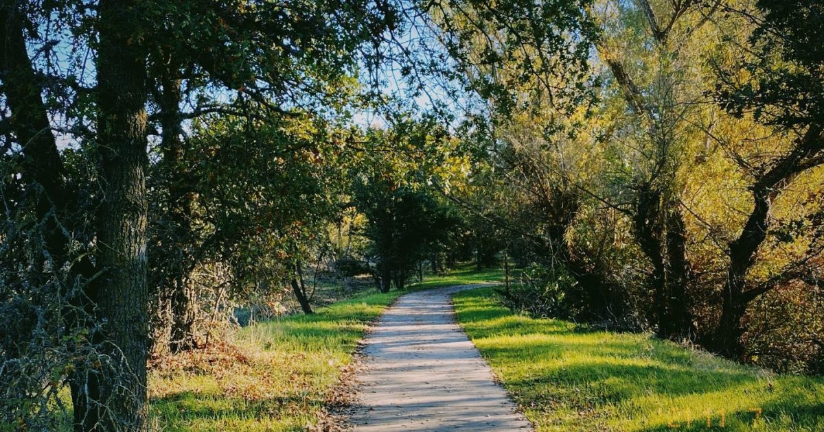 Discover Elk Grove's Trails: Where fitness meets nature's beauty.