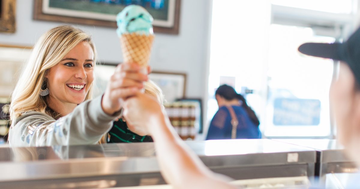 Discover Elk Grove's top 9 dessert shops, a tasting journey for every sweet tooth.