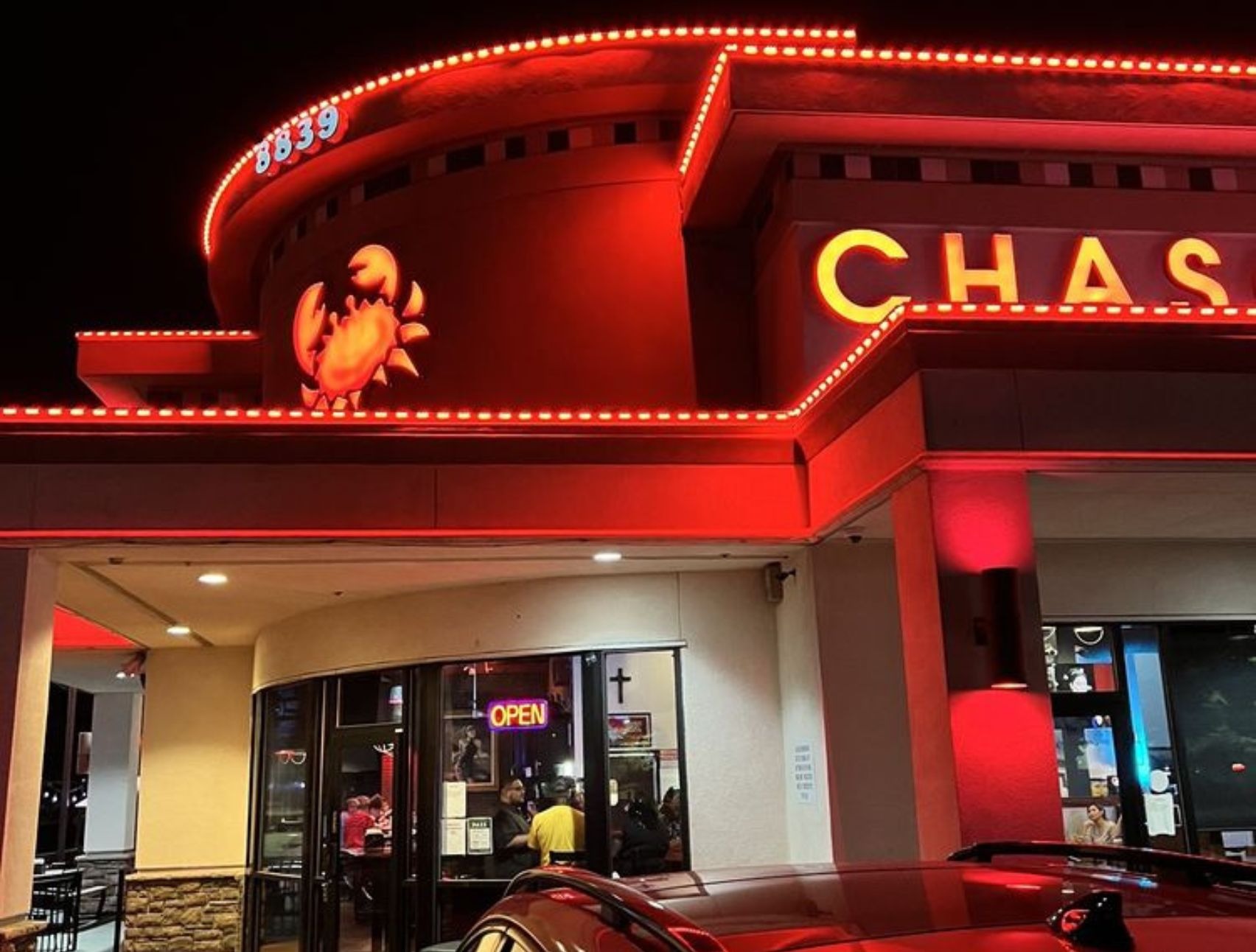 Enjoy Sports, Seafood Boils, and Fun at Chasons Crab Stadium