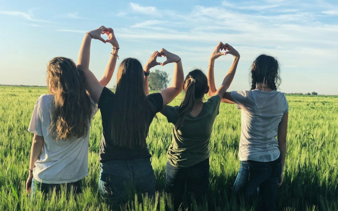Make National Best Friends Day Special in Elk Grove: 2025 Celebration Guide