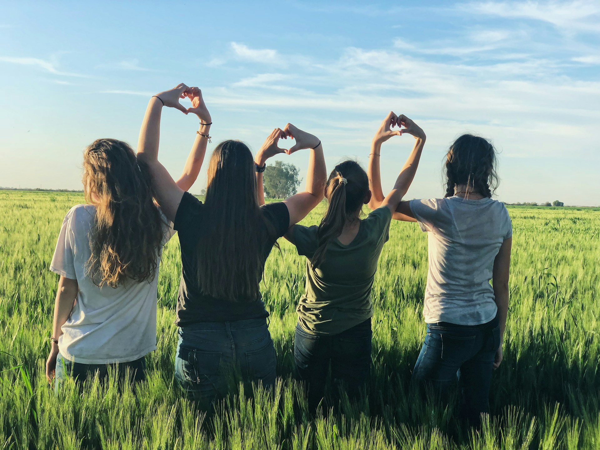 Make National Best Friends Day Special in Elk Grove: 2025 Celebration Guide